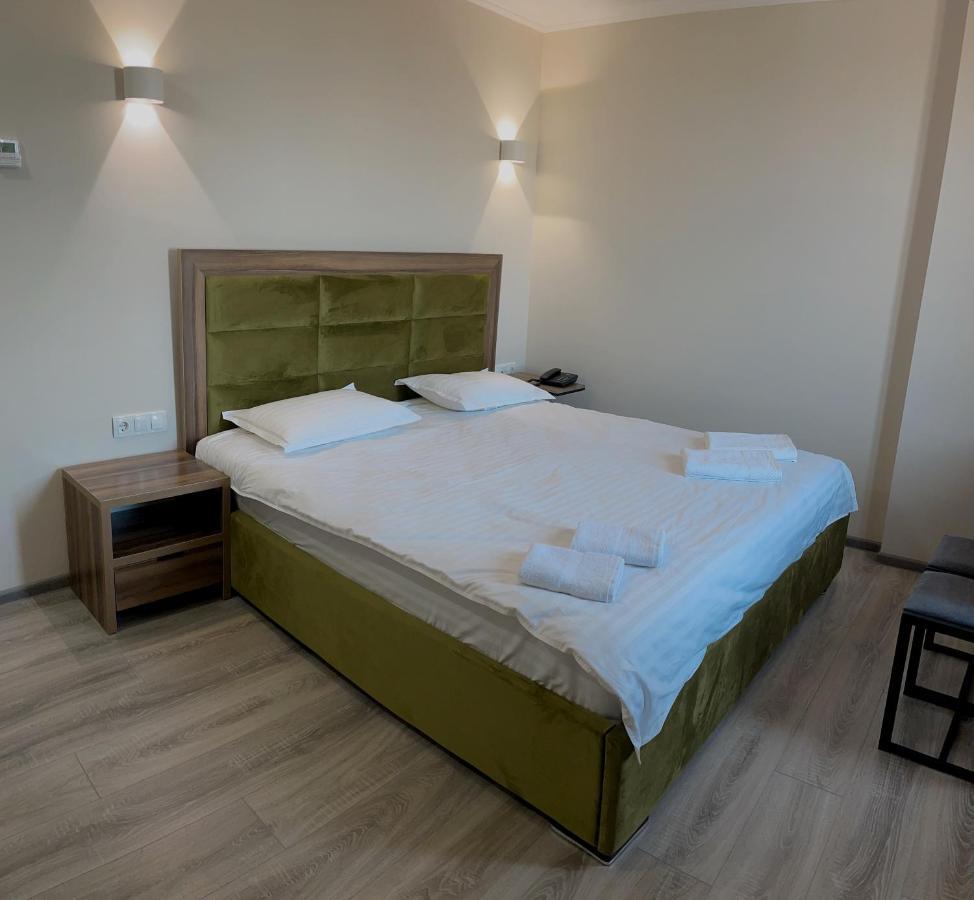 Hotel Nova Bişkek Dış mekan fotoğraf