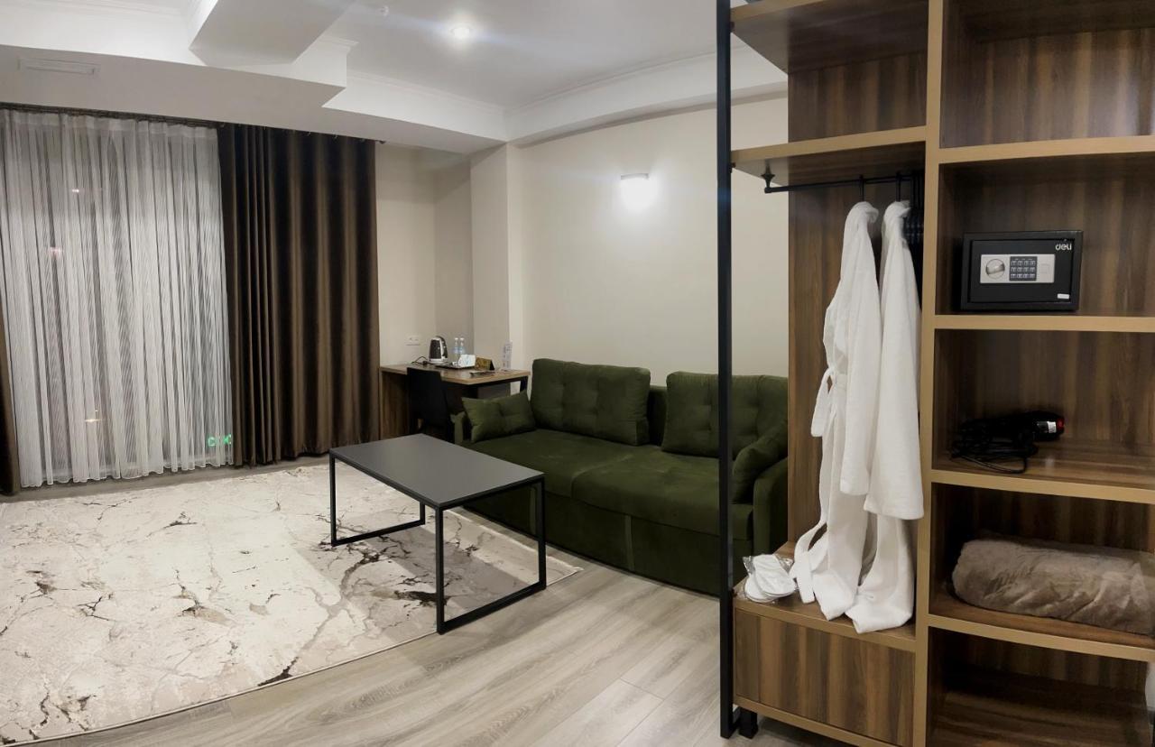 Hotel Nova Bişkek Dış mekan fotoğraf